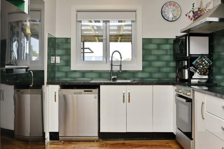 Photo of property in 30 Sewell Street, Kaiapoi, 7630