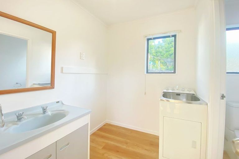 Photo of property in 49 Rosier Road, Glen Eden, Auckland, 0602