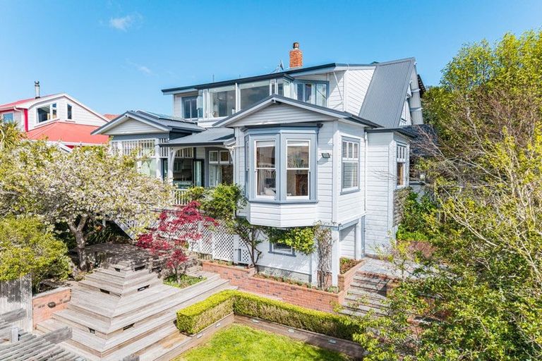 Photo of property in 13 Talavera Terrace, Kelburn, Wellington, 6012