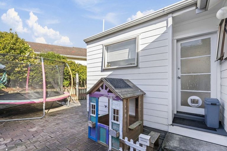 Photo of property in 94f1 Pope Street, Camborne, Porirua, 5026