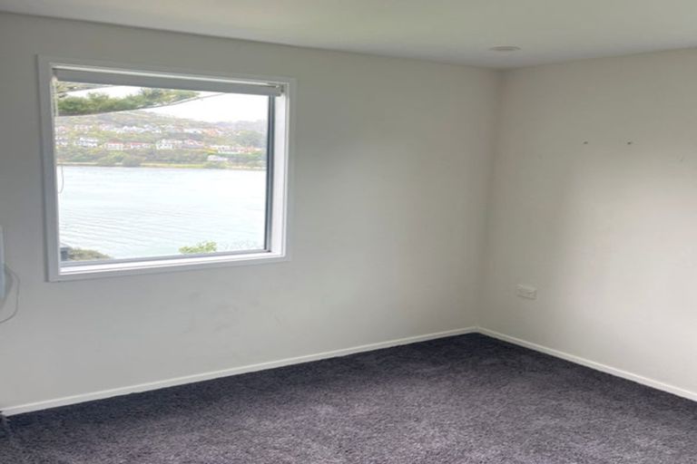 Photo of property in 52 Seaview Road, Paremata, Porirua, 5024