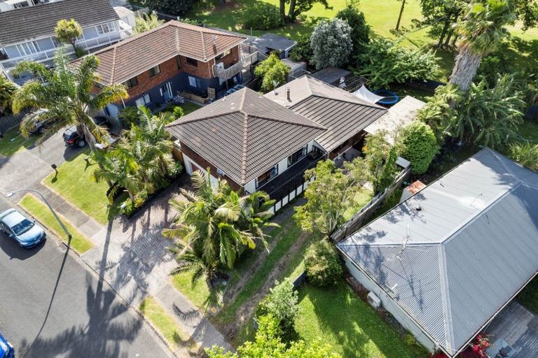 Photo of property in 17 Pinehurst Place, Wattle Downs, Auckland, 2103