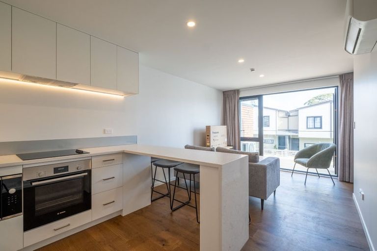 Photo of property in 112 Te Puketoka Lane, Mangere, Auckland, 2022