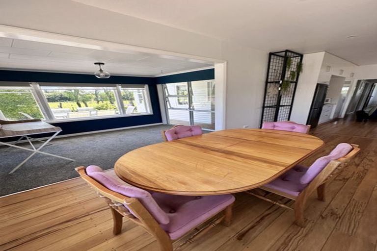 Photo of property in 5 Toutouwai Lane, Inglewood, 4330