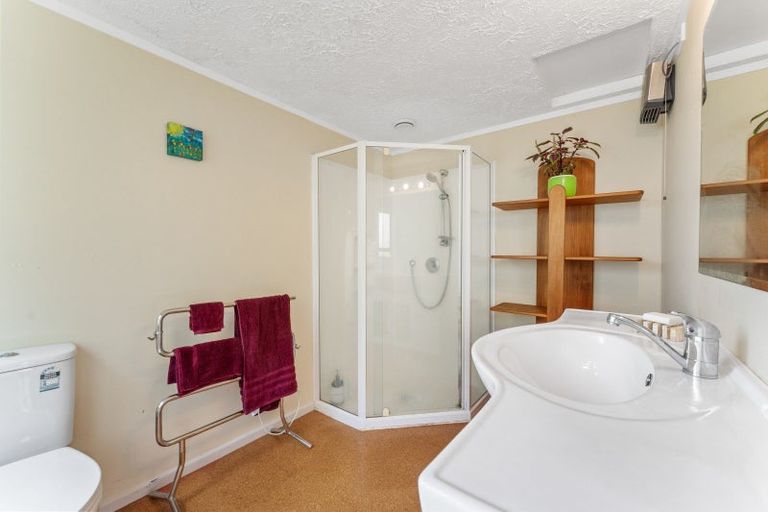 Photo of property in 10 Mamaku Street, Paraparaumu, 5032