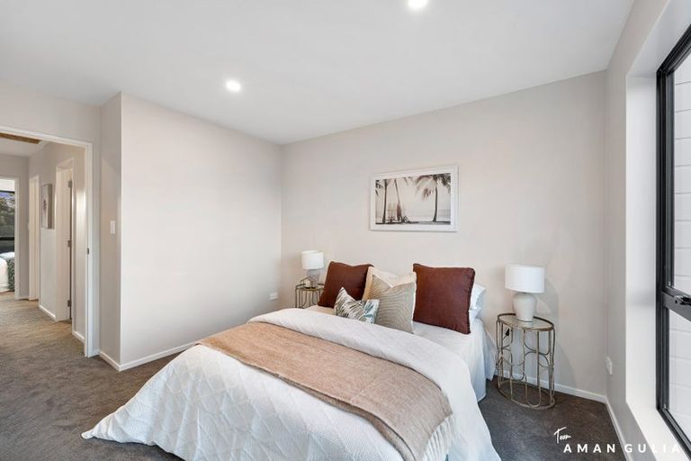 Photo of property in 93 Woodglen Road, Glen Eden, Auckland, 0602