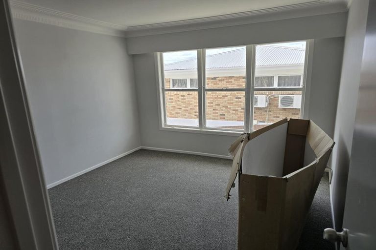 Photo of property in 70 Clevedon Road, Papakura, 2110