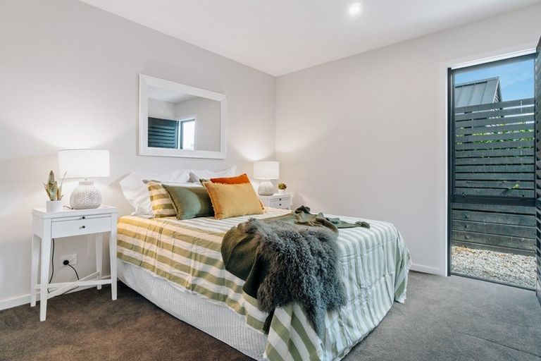 Photo of property in 8 Kokako Lane, Jacks Point, Queenstown, 9371