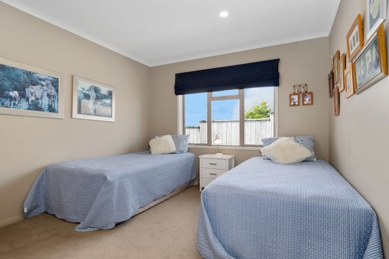 Photo of property in 16 Glenmonarch Place, Pyes Pa, Tauranga, 3112
