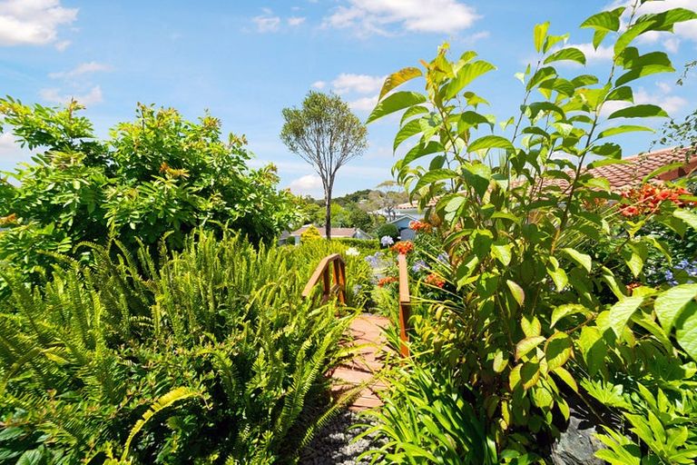 Photo of property in 9 Philip Place, Hillcrest, Auckland, 0627