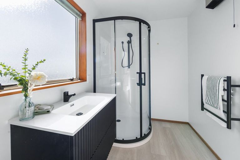 Photo of property in 2/118 Centaurus Road, Huntsbury, Christchurch, 8022