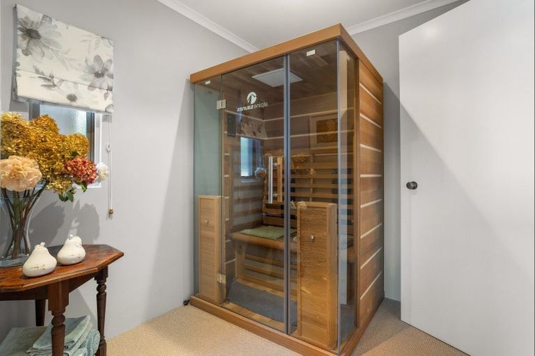 Photo of property in 21 Manuka Drive, Whangamata, 3691