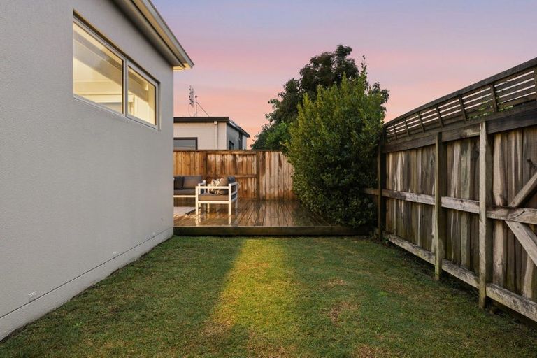 Photo of property in 45 Awatira Drive, Papamoa Beach, Papamoa, 3118
