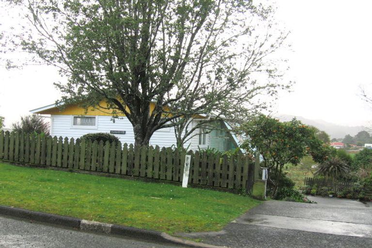 Photo of property in 36 Mcinnes Avenue, Te Kamo, Whangarei, 0112