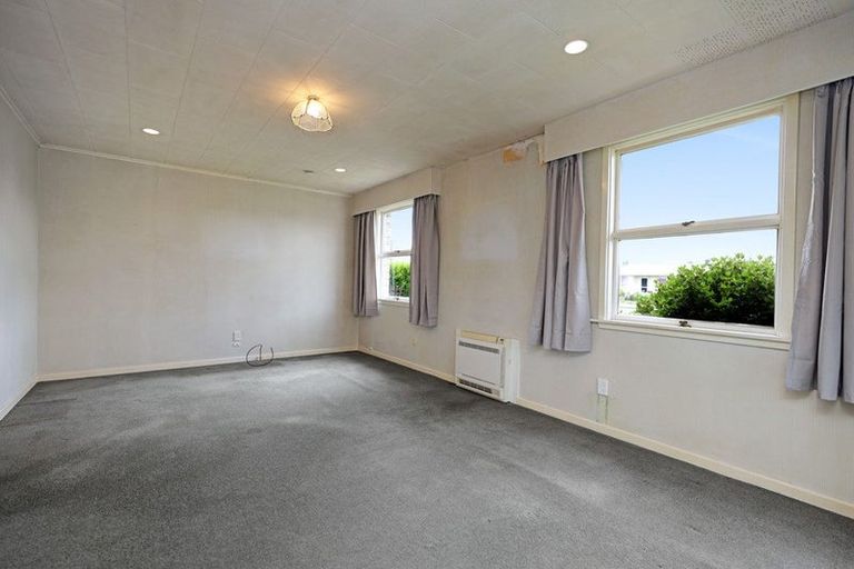 Photo of property in 137 Mcmurdo Street, Tinwald, Ashburton, 7700
