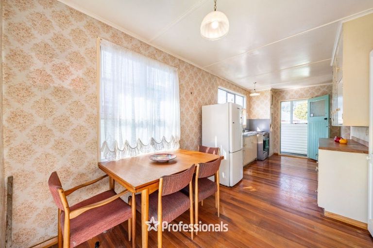 Photo of property in 17 Molesworth Street, Taita, Lower Hutt, 5011