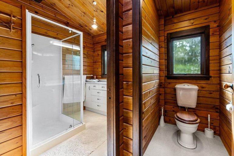 Photo of property in 14 Penguin Street, Leigh, Warkworth, 0985