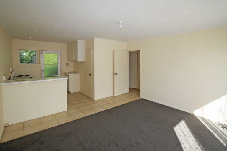 Photo of property in 89 Glenpark Avenue, Frankleigh Park, New Plymouth, 4310