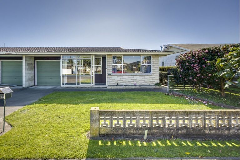 Photo of property in 102a Riverslea Road North, Parkvale, Hastings, 4122