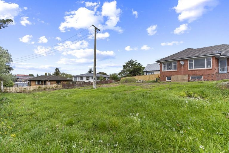 Photo of property in 57 Taioma Crescent, Te Atatu Peninsula, Auckland, 0610