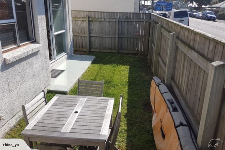 Photo of property in 102u1 Lyall Parade, Lyall Bay, Wellington, 6022