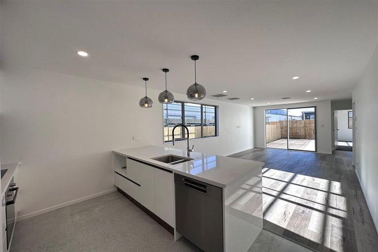 Photo of property in 38 John Gray Street, Papakura, 2110