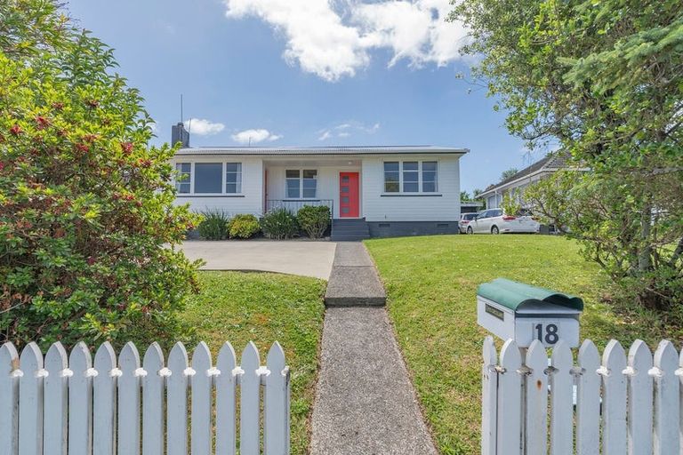 Photo of property in 18 Buller Crescent, Manurewa, Auckland, 2102