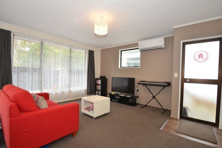 Photo of property in 1/33 Seymour Street, Hornby, Christchurch, 8042