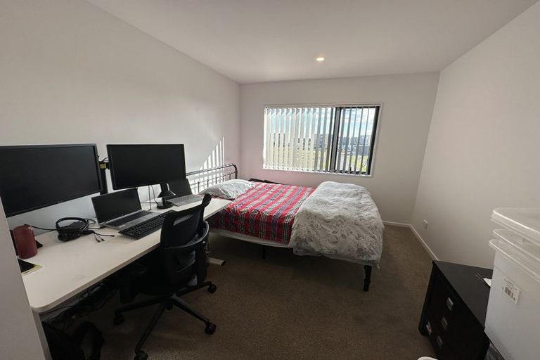 Photo of property in 49 Peihana Road, Hobsonville, Auckland, 0616