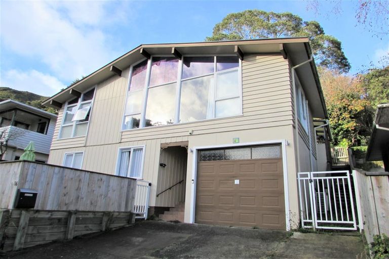 Photo of property in 16 Mission Street, Waterloo, Lower Hutt, 5011