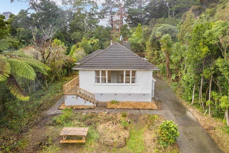 Photo of property in 459 Stokes Valley Road, Stokes Valley, Lower Hutt, 5019