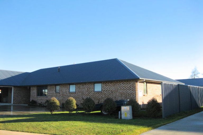Photo of property in 36 Church Street, Winton, 9720