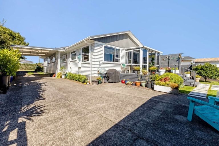 Photo of property in 39 Carey Street, Waitara, 4320