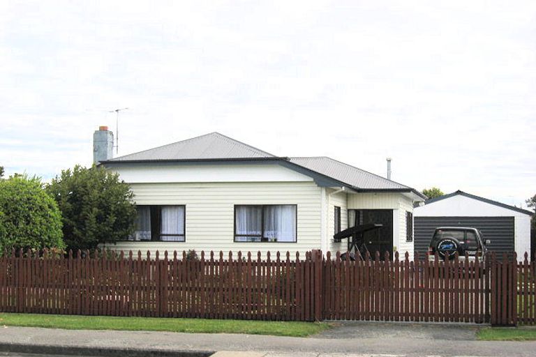 Photo of property in 37 Hilton Street, Kaiapoi, 7630