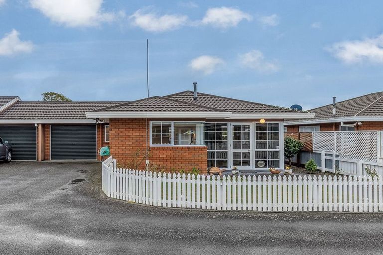 Photo of property in 25a Trafalgar Street, Levin, 5510