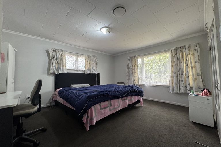 Photo of property in 14 Mcgregors Road, Bromley, Christchurch, 8062
