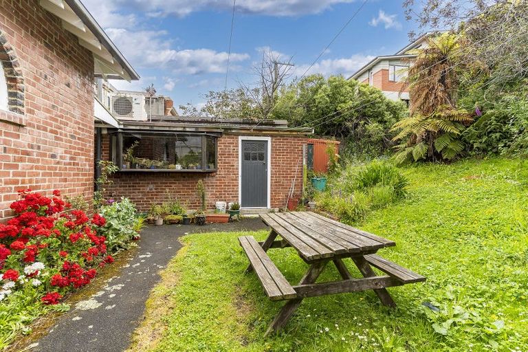 Photo of property in 64 Arthur Street, Dunedin Central, Dunedin, 9016