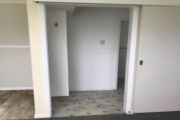 Photo of property in 58 Glendale Road, Glen Eden, Auckland, 0602