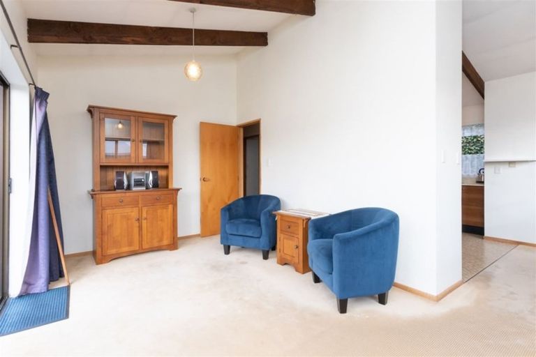 Photo of property in 92c/2 Englefield Road, Northwood, Christchurch, 8051