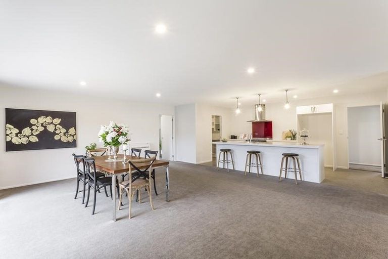 Photo of property in 52 Silver Springs Boulevard, Mosgiel, 9024