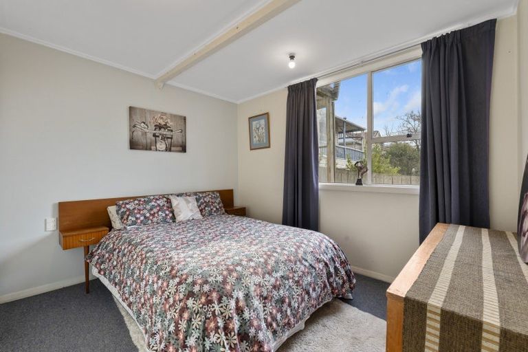 Photo of property in 53 Easther Crescent, Kew, Dunedin, 9012