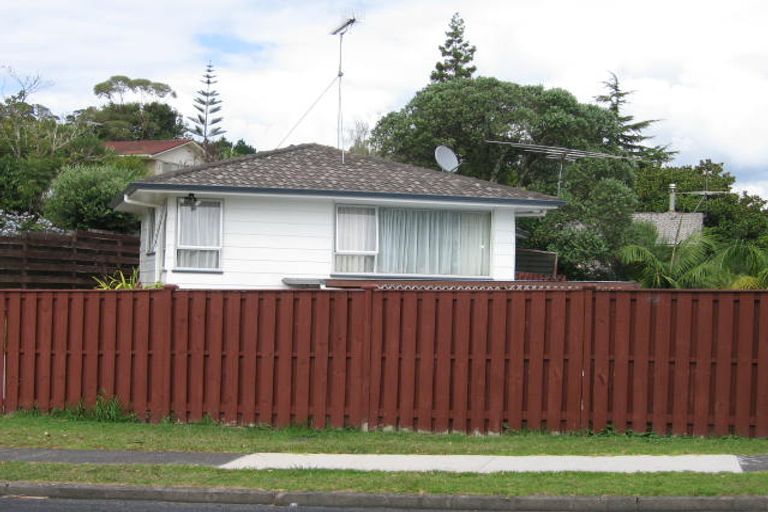 Photo of property in 61 Weatherly Road, Torbay, Auckland, 0630