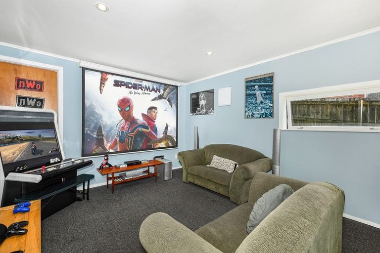 Photo of property in 14 Mason Street, New Lynn, Auckland, 0600