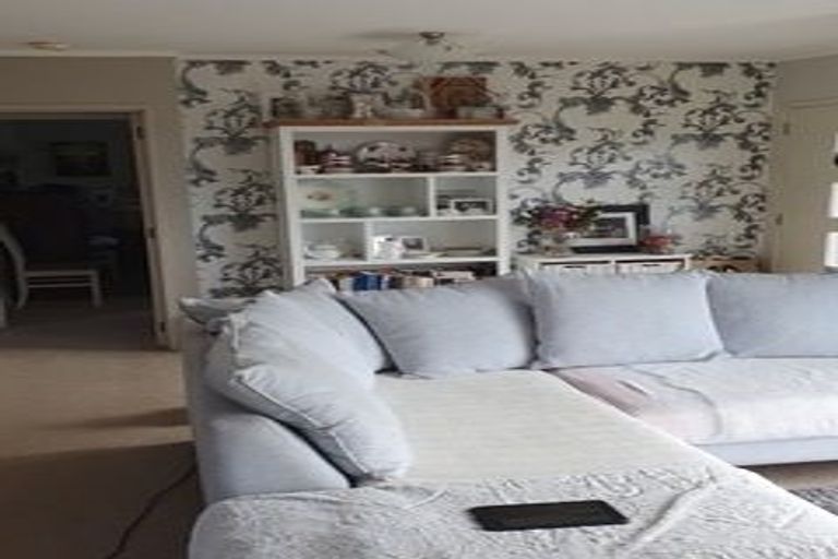 Photo of property in 83 Daffodil Street, Titirangi, Auckland, 0604