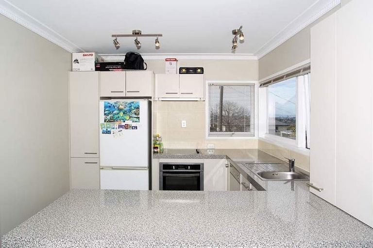 Photo of property in 73a Target Road, Totara Vale, Auckland, 0629