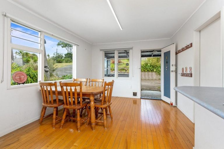 Photo of property in 2 Rata Road, Stanmore Bay, Whangaparaoa, 0932