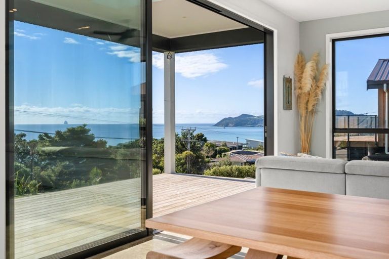 Photo of property in 10 Solar Way, Langs Beach, 0582