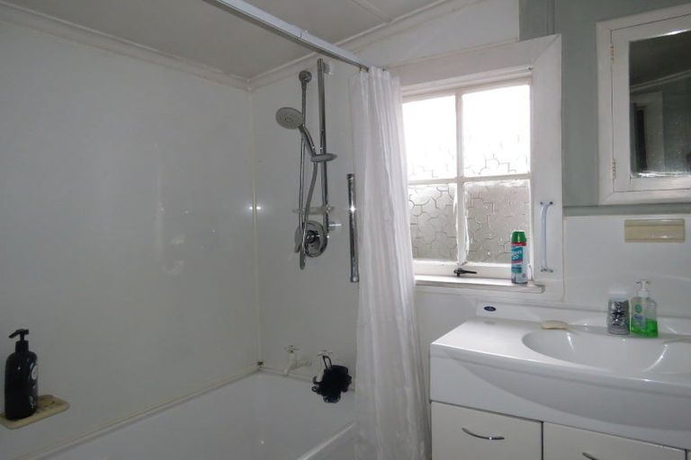 Photo of property in 30 Main Street, Reefton, 7830