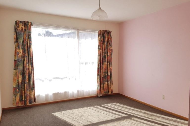 Photo of property in 2/31 Lamorna Road, Parklands, Christchurch, 8083