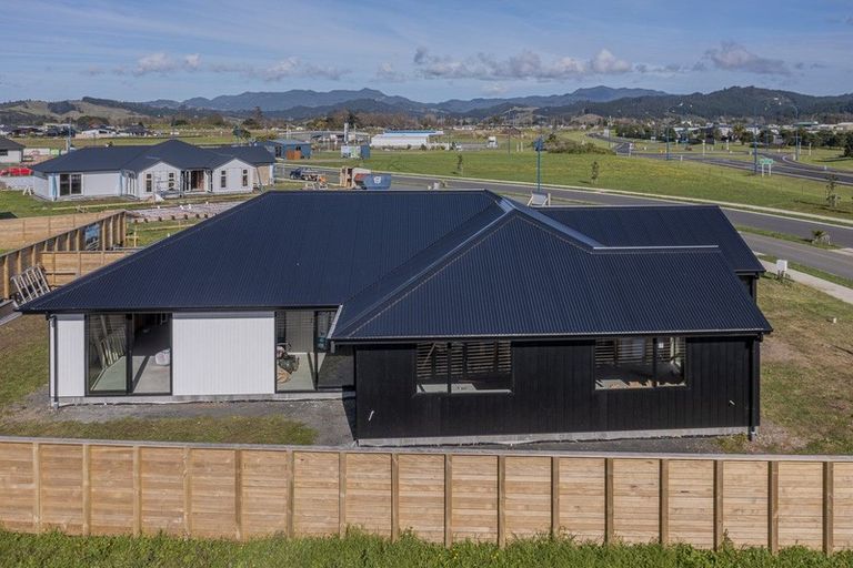 Photo of property in 267 Kupe Drive, Whitianga, 3510
